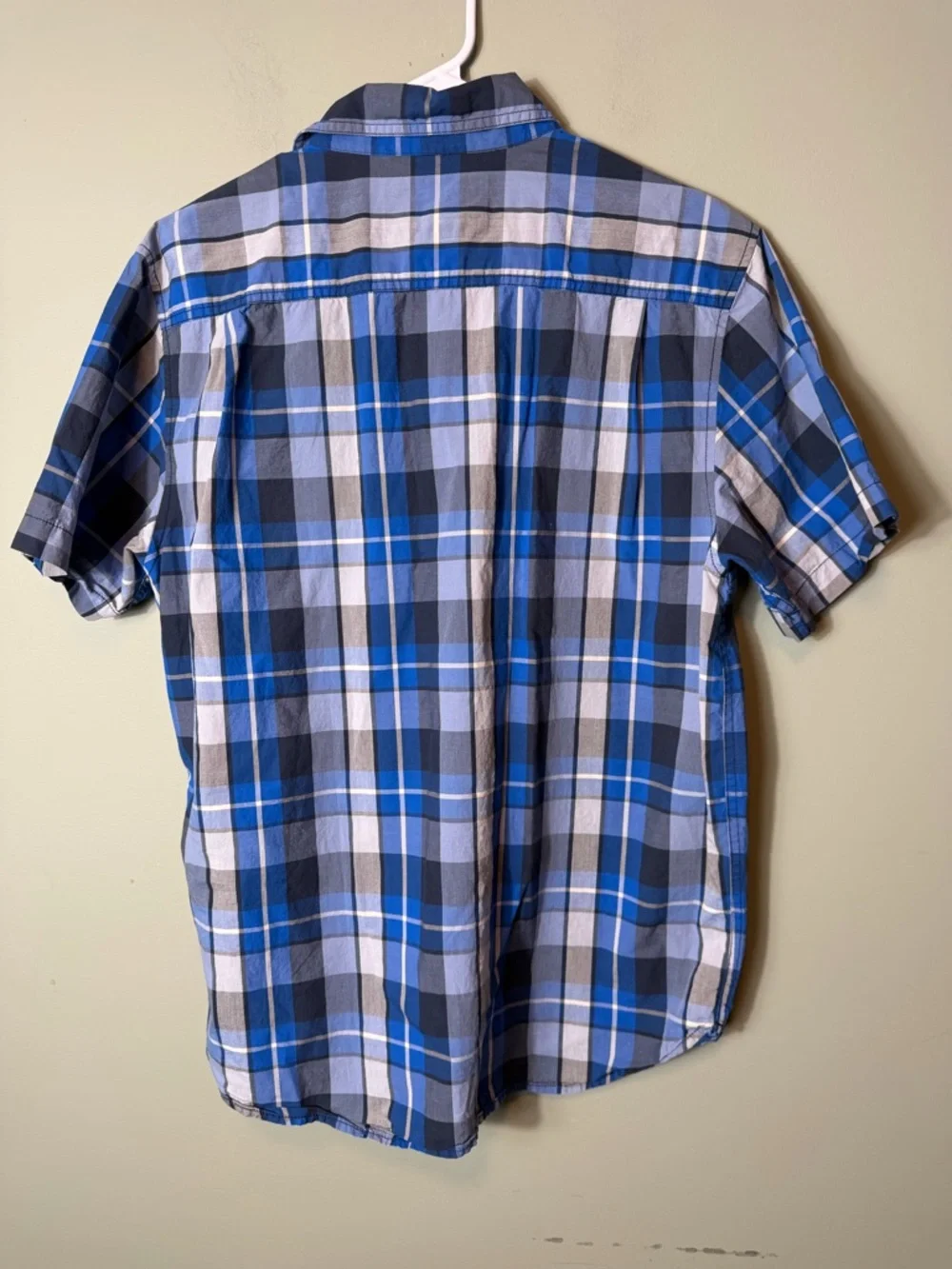 The North Face Blue and Gray Plaid‎ Short-Sleeve Button-Down Shirt Large